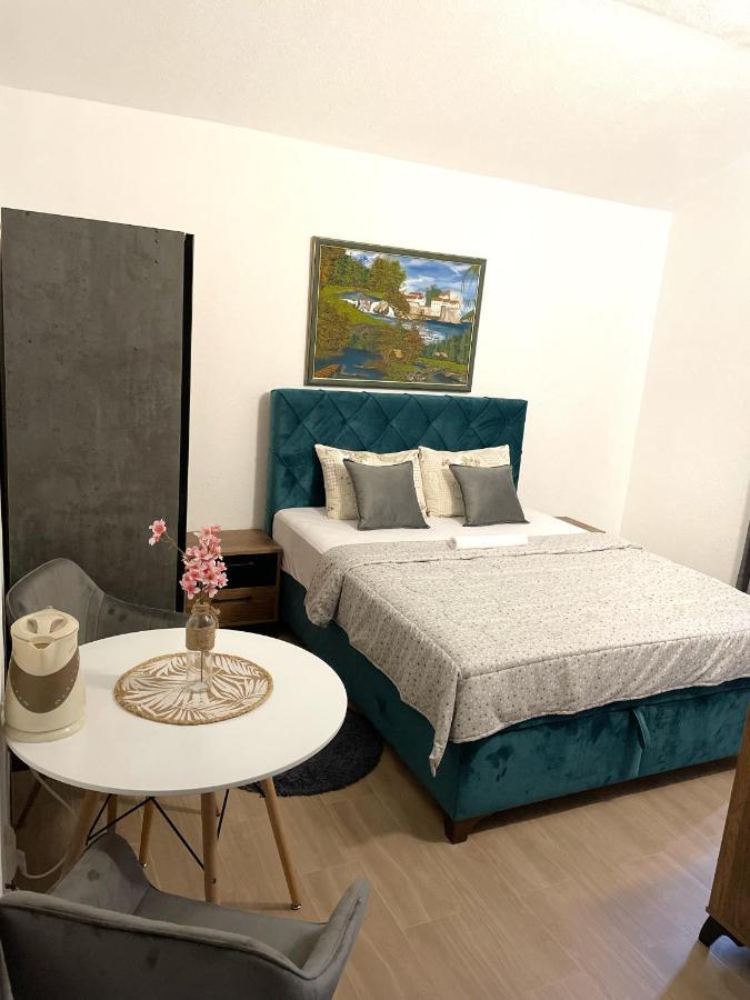 Merdovic Apartment
