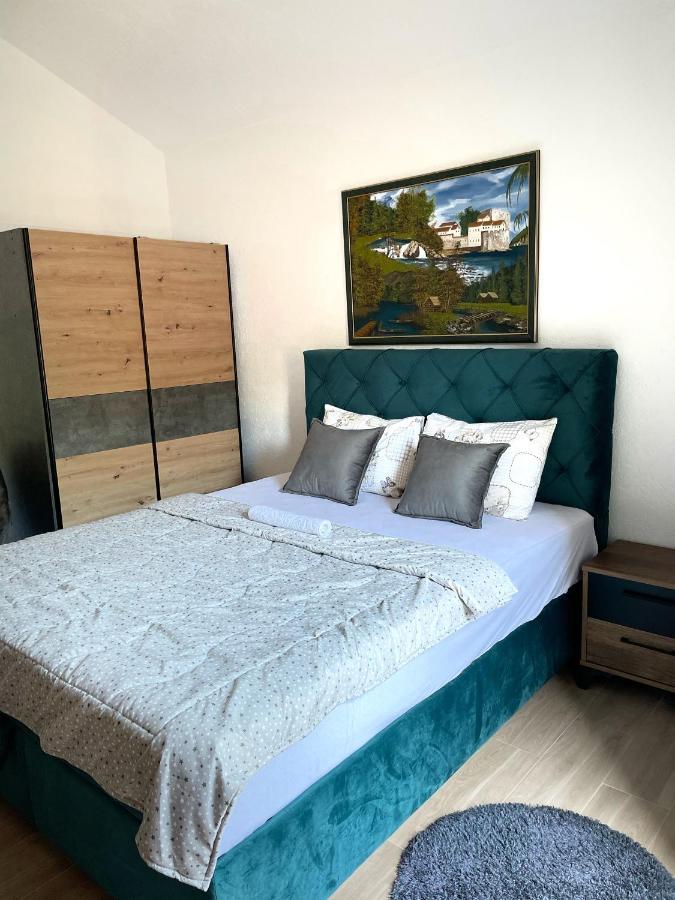 Merdovic Apartment *