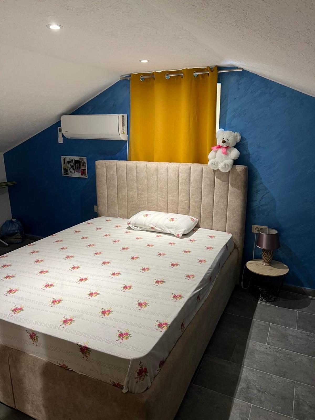 Merdovic Apartment *